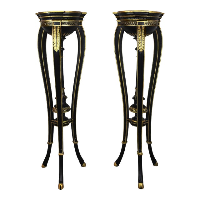 A Pair English Engraved Gilt Wood Top Round Flower Pot Stand Table For Sale