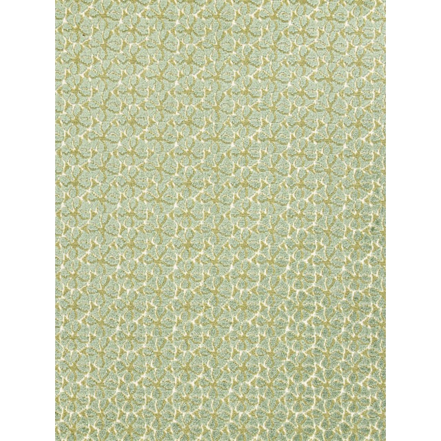 Hinson re-enters the limelight with a show-stopping debut collection under the Scalamandré name. COLOR POP!, a collection...