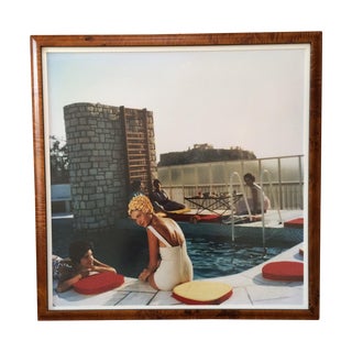 Framed Photograph - Slim Aarons Poolside For Sale
