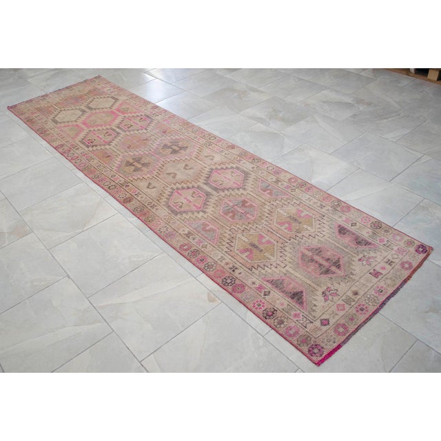 Vintage Turkish Hand-Knotted Runner Rug Pink Hallway Kitchen Decor - 2′9″ × 10′ For Sale - Image 15 of 17