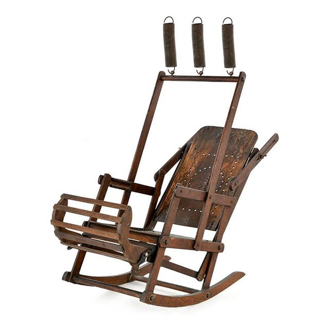 This wooden chair, designed to be used in rocking or hanging mode, evokes nostalgia for games of yesteryear. Measuring 80...