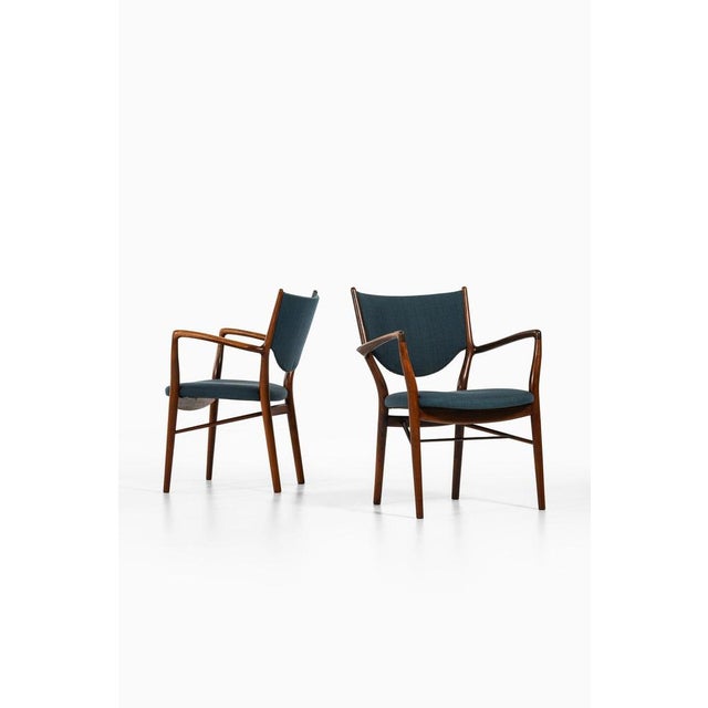Armchairs in Rosewood and Fabric attributed to Finn Juhl, 1946, Set of 2 For Sale - Image 3 of 10