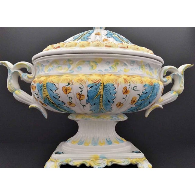1960s Italian Faience Pedestal Majolica Soup Tureen or Centerpiece With