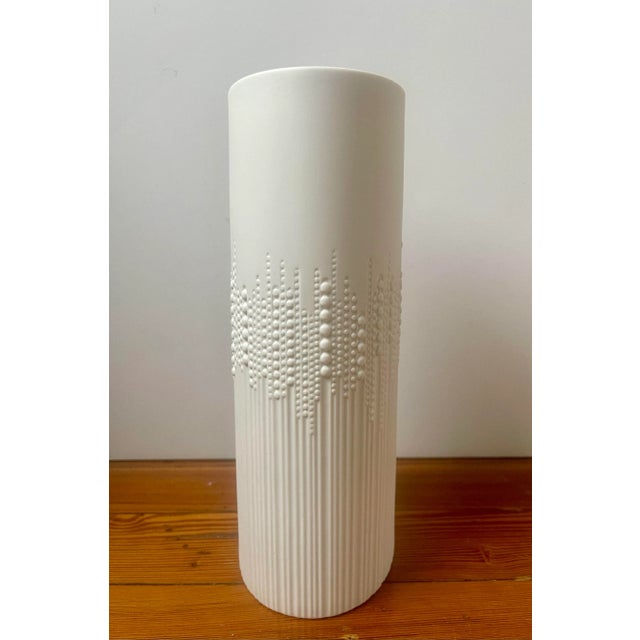 Mid-Century Modern 1970s Porcelain Vase by Tapio Wirkkala for Rosenthal For Sale - Image 3 of 10
