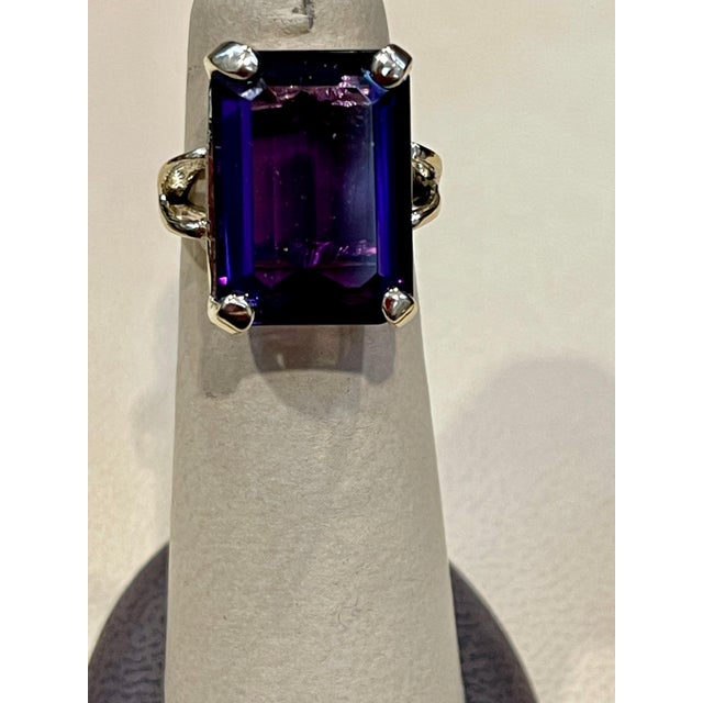 Metal 13 Carat Emerald Cut Amethyst Cocktail Ring in 14 Karat Yellow Gold For Sale - Image 7 of 18