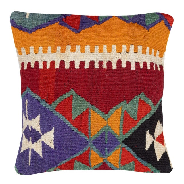 Bring history and warmth into your home with this vintage handmade Turkish wool cushion cover set. This pair of cushion...