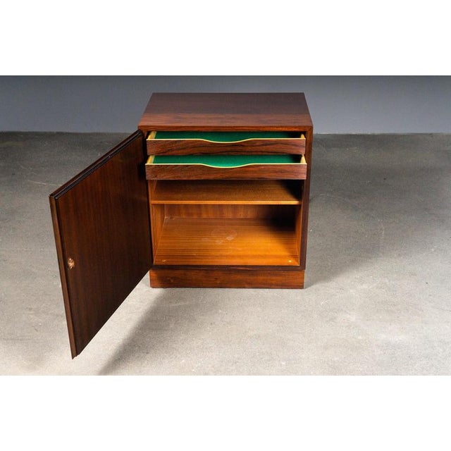 Mid-Century Chest of Drawers For Sale - Image 10 of 17