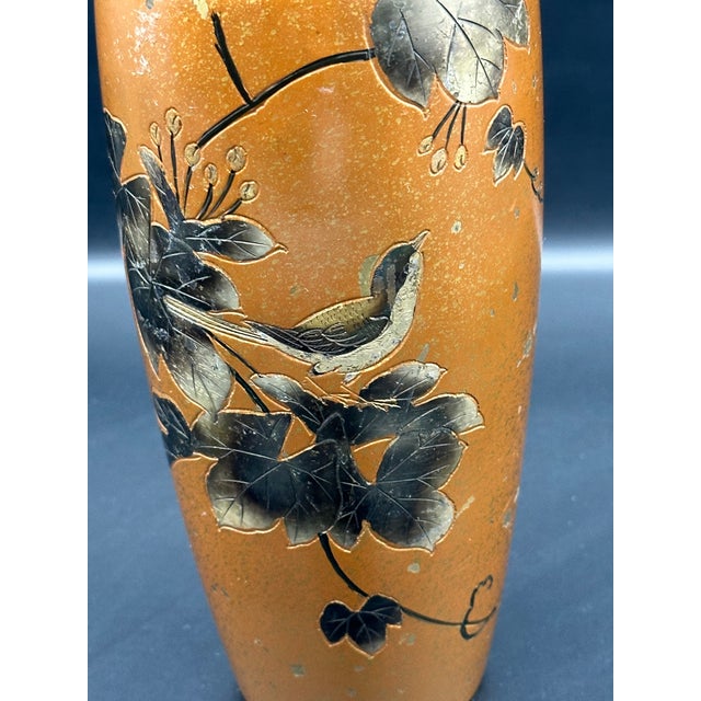 Art Nouveau Early 20th Century Japanese Hand Painted Persimmon Vase – Bird & Foliage Motif, Gold & Black Enamel, Meiji–Taishō Era For Sale - Image 3 of 9