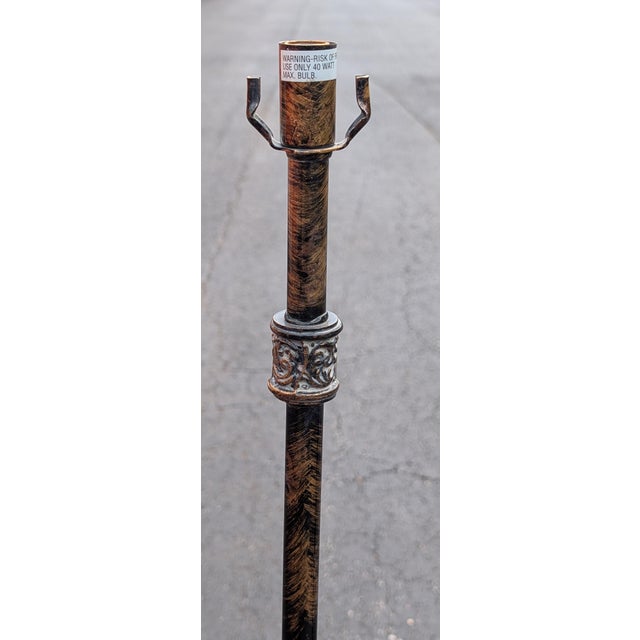 This exquisite vintage Baroque style table lamp masterfully captures the dramatic elegance of classical European design,...