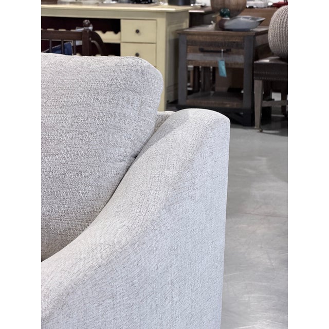 Early 21st Century Comfortable Craftmaster Neutral Fabric Sectional Sofa For Sale - Image 5 of 12