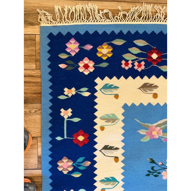 Cornflower Blue Mid-20th Century Romanian Oltenian Folk Art Floral Wool Kilim Rug in Blue and Navy For Sale - Image 8 of 9