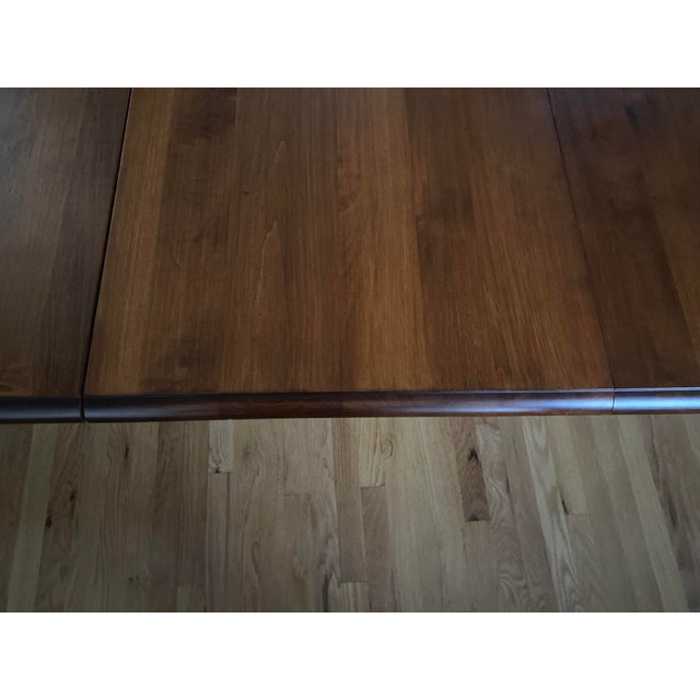 Late 20th Century Ethan Allen Country Crossings "Farm House Style" Dining Table Excellent Condition For Sale In Denver - Image 6 of 9