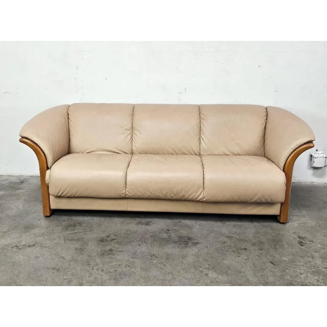 Leather Ekornes Stressless Sofa Manhattan For Sale - Image 10 of 12