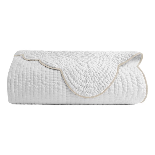 Chairish x Kassatex Quilted Scallop Twin Coverlet, White/Taupe For Sale