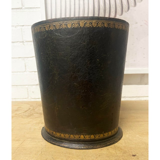 Vintage Brown Leather Oval Waste Bin W/Royal Coat of Arms For Sale - Image 4 of 9