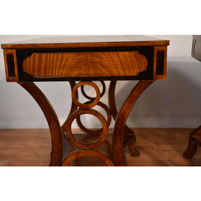 Maitland - Smith 1980s Maitland Smith Regency Style Mahogany Banded Rosewood Pair Side Tables / End Tables For Sale - Image 4 of 18