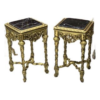 French Accent Tables – Set of 2 With Black Marble Tops & Gilded Details For Sale
