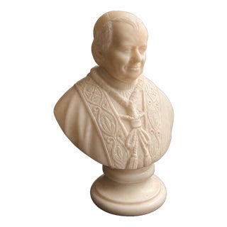 Italian School, Bust of Pope Pius IX, 1800s, Alabaster For Sale
