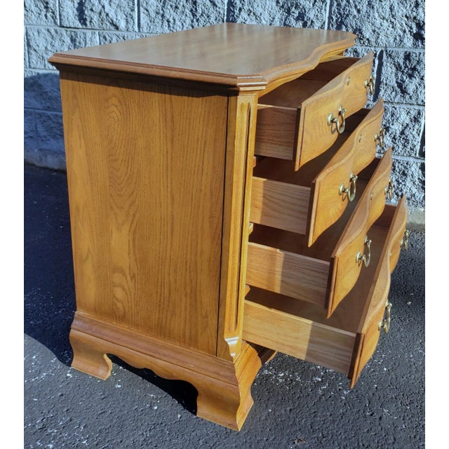 Late 20th C. Kincaid Chippendale Solid Oak Chest of Drawers For Sale - Image 4 of 11