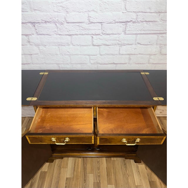 Henredon Mid 20th Century Henredon Aston Court Flip Top Server Cart For Sale - Image 4 of 9