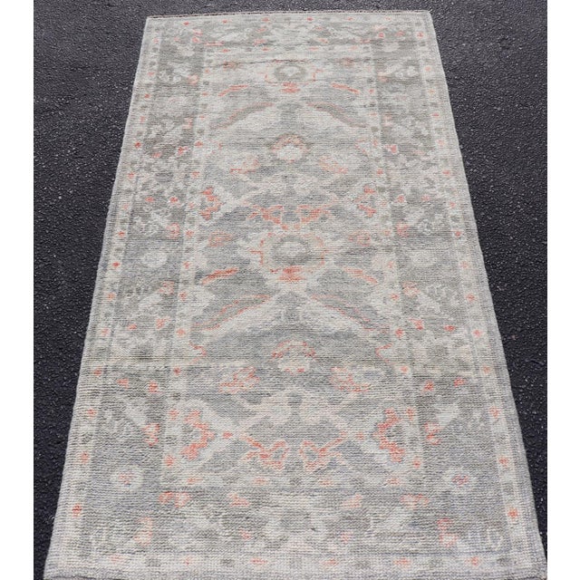 All-Over Floral Design Turkish Oushak Rug in Soft Gray and Blush Tones For Sale In Atlanta - Image 6 of 10