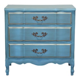 Example of Dixie Dressers and Chests of Drawers