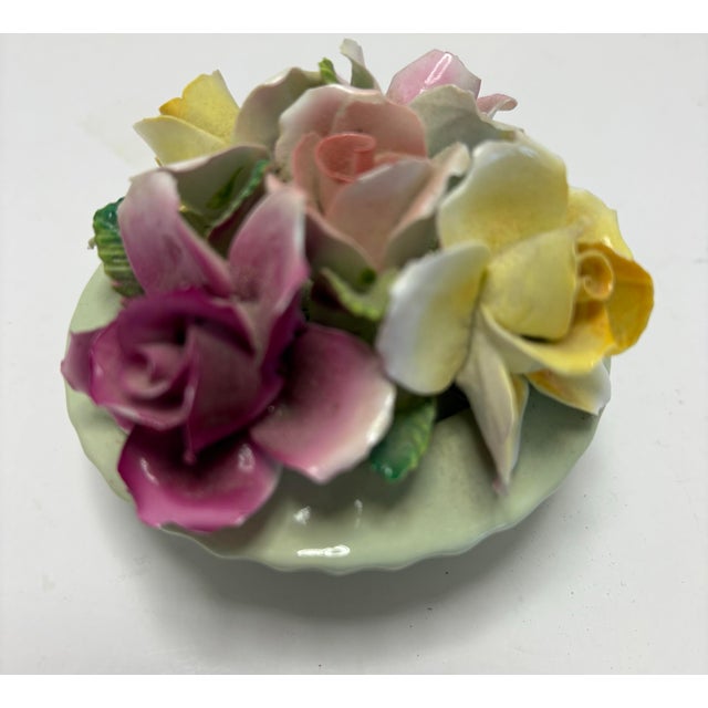 English Vintage Thorley Staffordshire English Bone China Porcelain Rose Bouquet Sculpture For Sale - Image 3 of 4