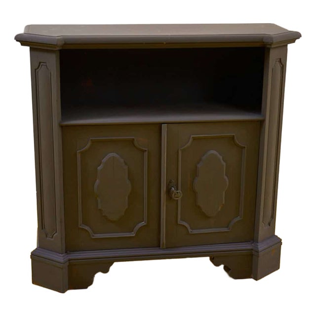 Vintage Classic Style Cabinet For Sale