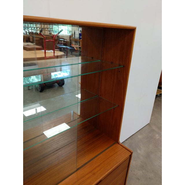 Vintage Mid Century Modern Teak Cabinet by Turnidge of London For Sale In New York - Image 6 of 8