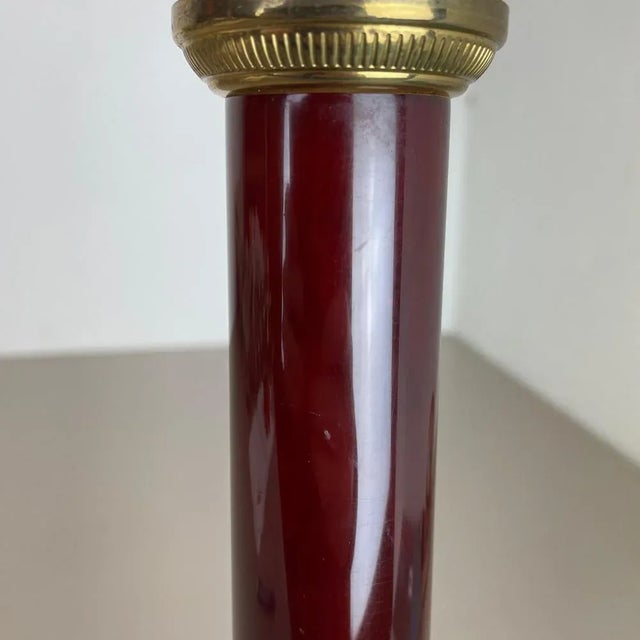 Modernist Italian Red Catalina and Brass Tube Table Light, 1960s For Sale - Image 13 of 18