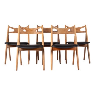 CH29 Sawbuck Chairs in Oak by Hans J. Wegner for Carl Hansen & Søn, 1950s, Set of 5 For Sale