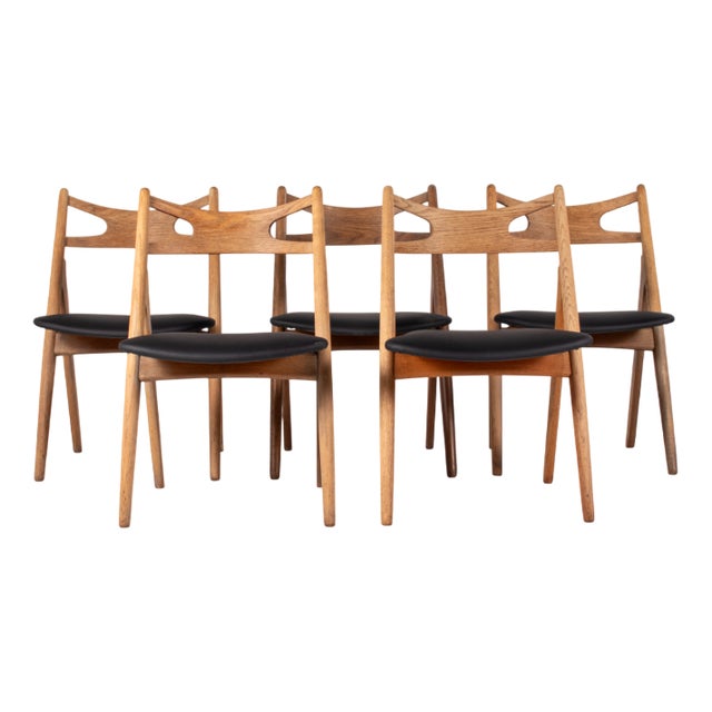 CH29 Sawbuck Chairs in Oak by Hans J. Wegner for Carl Hansen & Søn, 1950s, Set of 5 For Sale