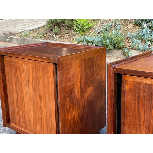 1960s Mid Century "Esprit" Nightstands by Merton Gershun for Dillingham, a Pair For Sale In Los Angeles - Image 6 of 10