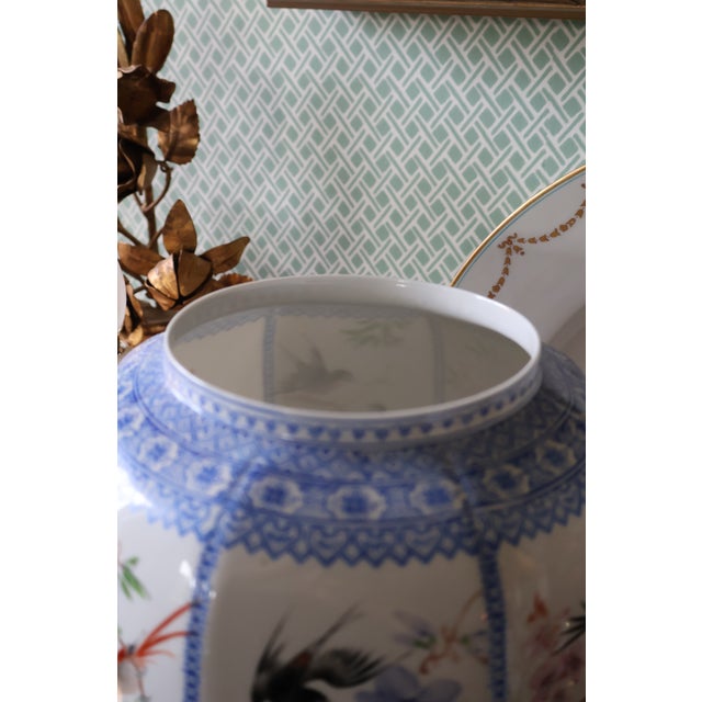 Vintage Jingdezhen Hand-Painted Eggshell Porcelain Bird-and-Flower Lantern Lamp For Sale - Image 10 of 18