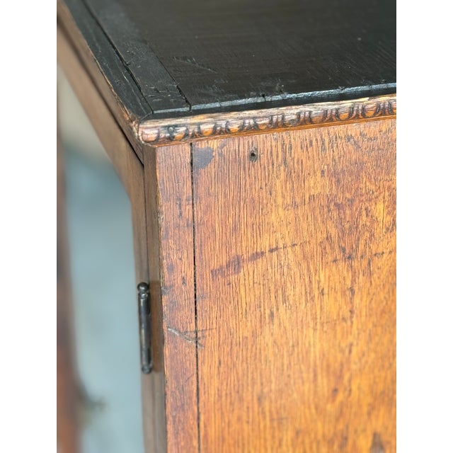 American Early 20th-Century Glass-Front Oak Libby, McNeill & Libby Display Cabinet For Sale - Image 3 of 6