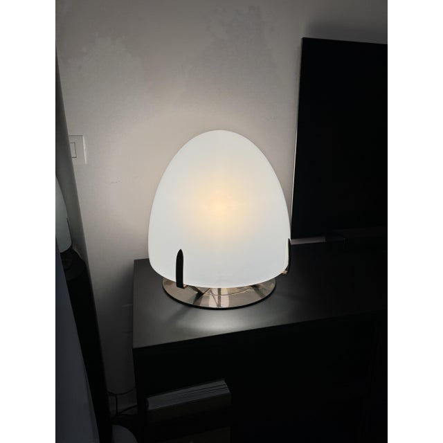 Large Vintage Table Lamp in Murano Opaline Glass and Metal in the style of Leucos and VeArt, Italy, 1970s For Sale - Image 14 of 15