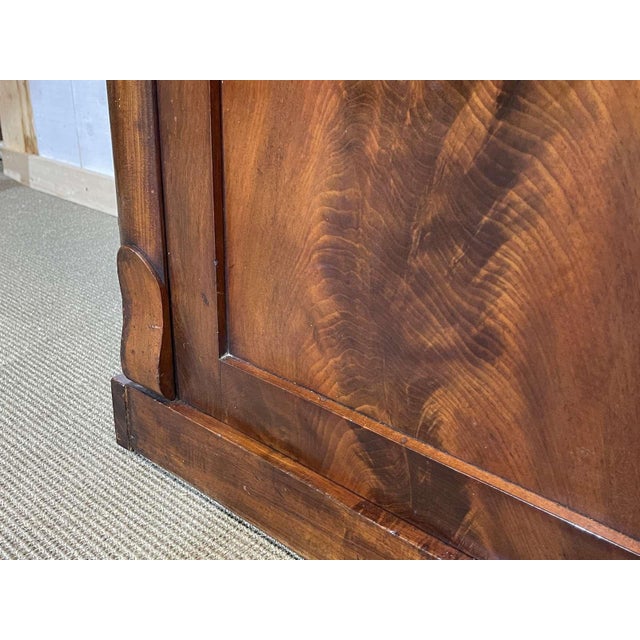 19th Century Victorian Bookcase in Mahogany For Sale - Image 12 of 18