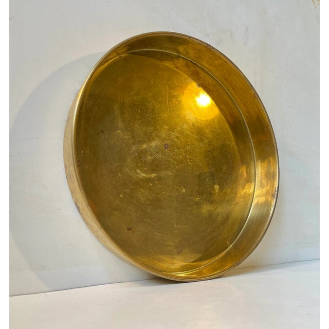 Mid-Century Modern Danish Modern Circular Brass Serving Tray from Cawa, 1970s For Sale - Image 3 of 7