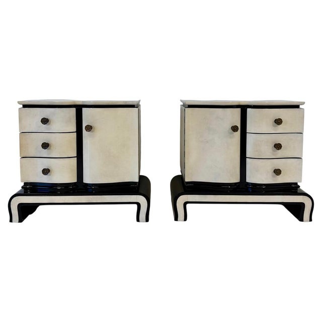 Metal Art Deco Parchment and Black Lacquered Nightstands by Osvaldo Borsani, Italy, 1940s, Set of 2 For Sale - Image 7 of 7