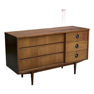 Mid Century Modern Six Drawer Lowboy Dresser by Stanley Furniture For Sale
