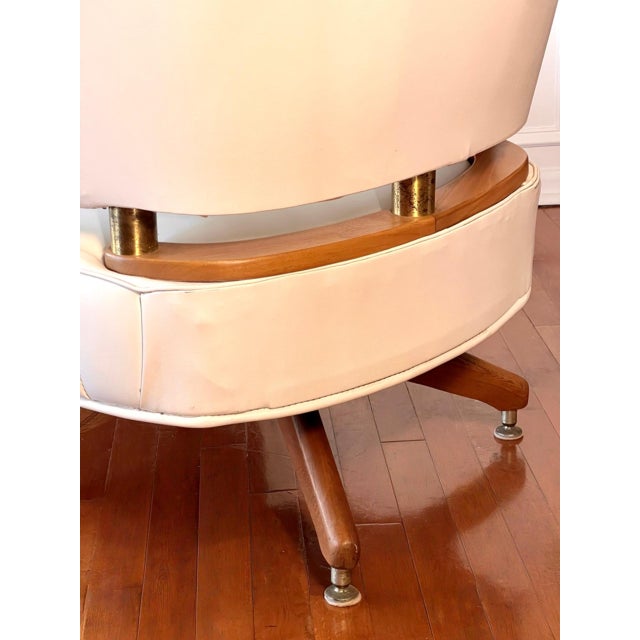 1960s Set of 3 Faux Leather Swivel Lounge Chairs Attributed to Kroehler For Sale - Image 11 of 18