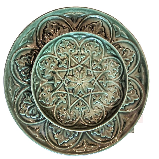 Green Celtic Design Plates- Set of Two For Sale - Image 14 of 18