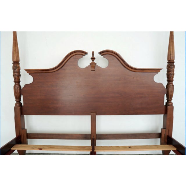 1960s Vintage Drexel 18th Century Classics Queen Poster Bed For Sale - Image 5 of 11