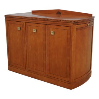 Hickory White Genesis Collection Satinwood Biedermier Server For Sale