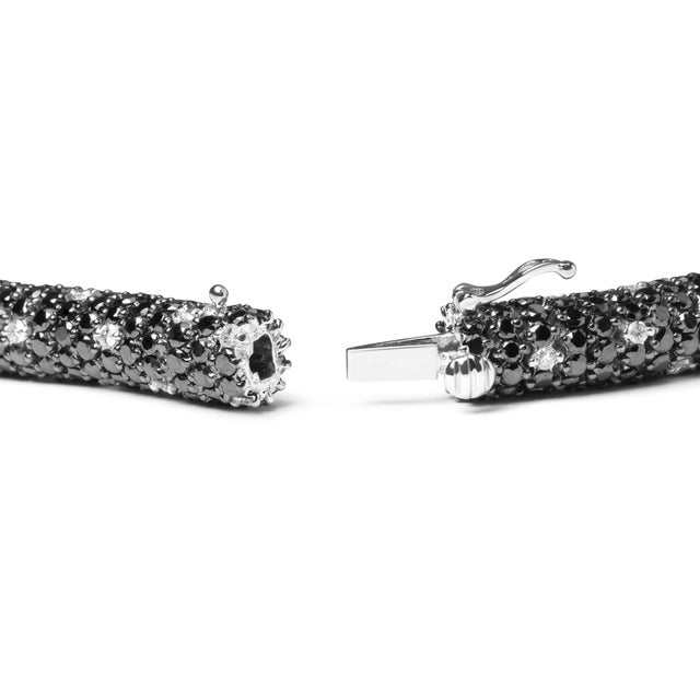 Contemporary 18K White Gold 20.0 Cttw Black and White Pave Set Diamond Eternity Snake Skin Style Tennis Bracelet For Sale - Image 3 of 7