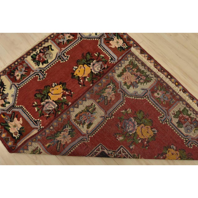 Bakhtiari Rug 3’6” X 4’9” Red Wool Vintage Traditional Hand-Knotted Carpet For Sale - Image 10 of 11