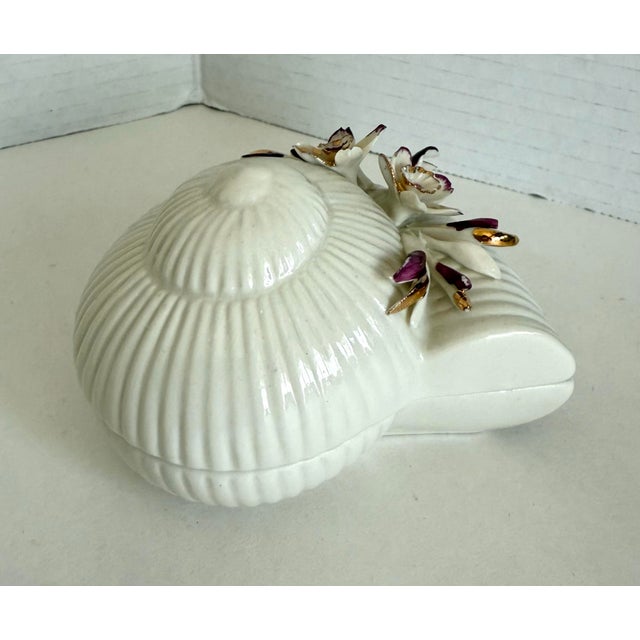 Ceramic Vintage Italian Capodimonte Porcelain Shell Trinket Box With Plum & Gilt Flowers For Sale - Image 7 of 10