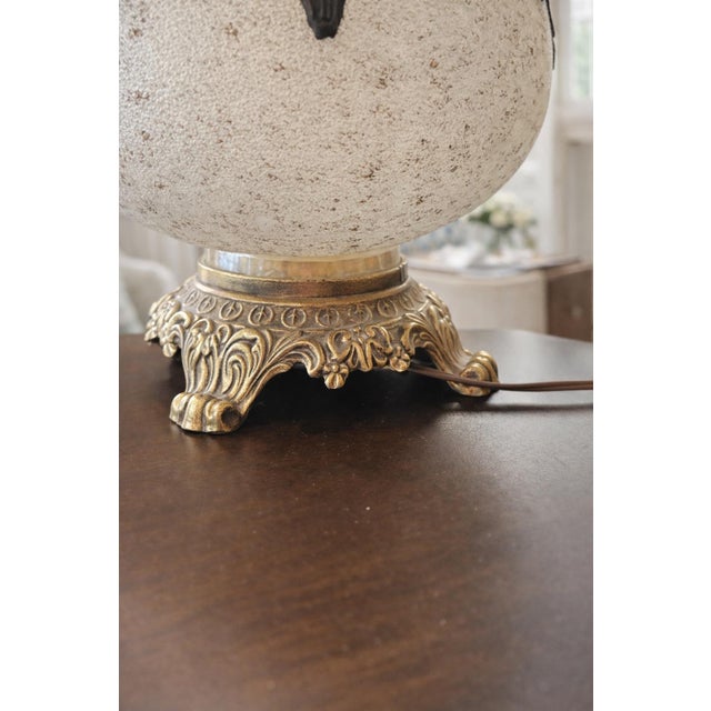 1950s Stately 1950s Hollywood Regency Gilt & Hand-Decorated Glass Table Lamp — Elaine R. Estate For Sale - Image 5 of 7