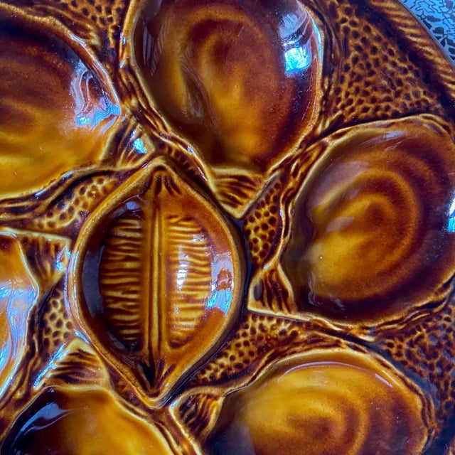 Beige Vintage French Majolica Oyster Service from Saint-Clément, 1960s, Set of 7 For Sale - Image 8 of 10