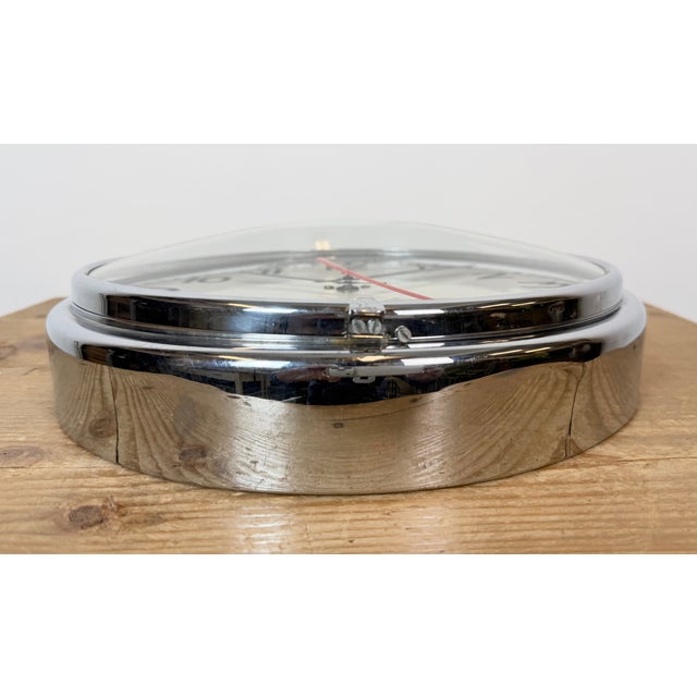 Vintage Industrial Silver Wall Clock from TN, 1960s For Sale - Image 9 of 18
